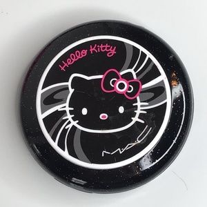 MAC Hello Kitty Beauty Powder PRETTY BABY